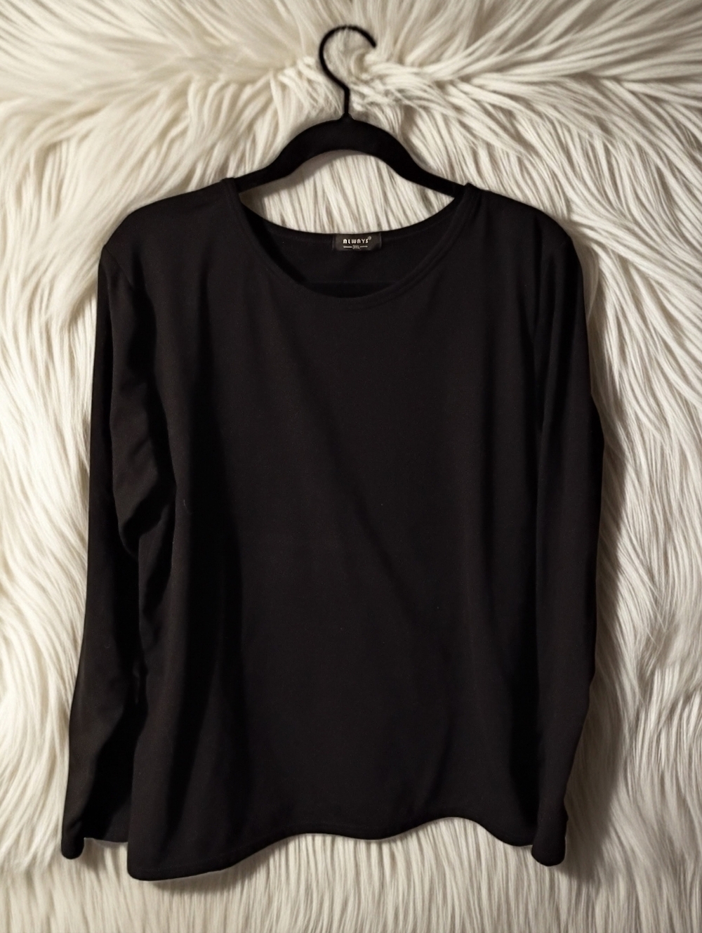 🎉✨ 2 For 10 ✨🎉.  Plus Size 3X Classic Black Lightweight Knit Top